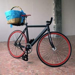 http://www.balambartolome.com/files/gimgs/th-68_68_bicicleta-atea-copy_v2.jpg